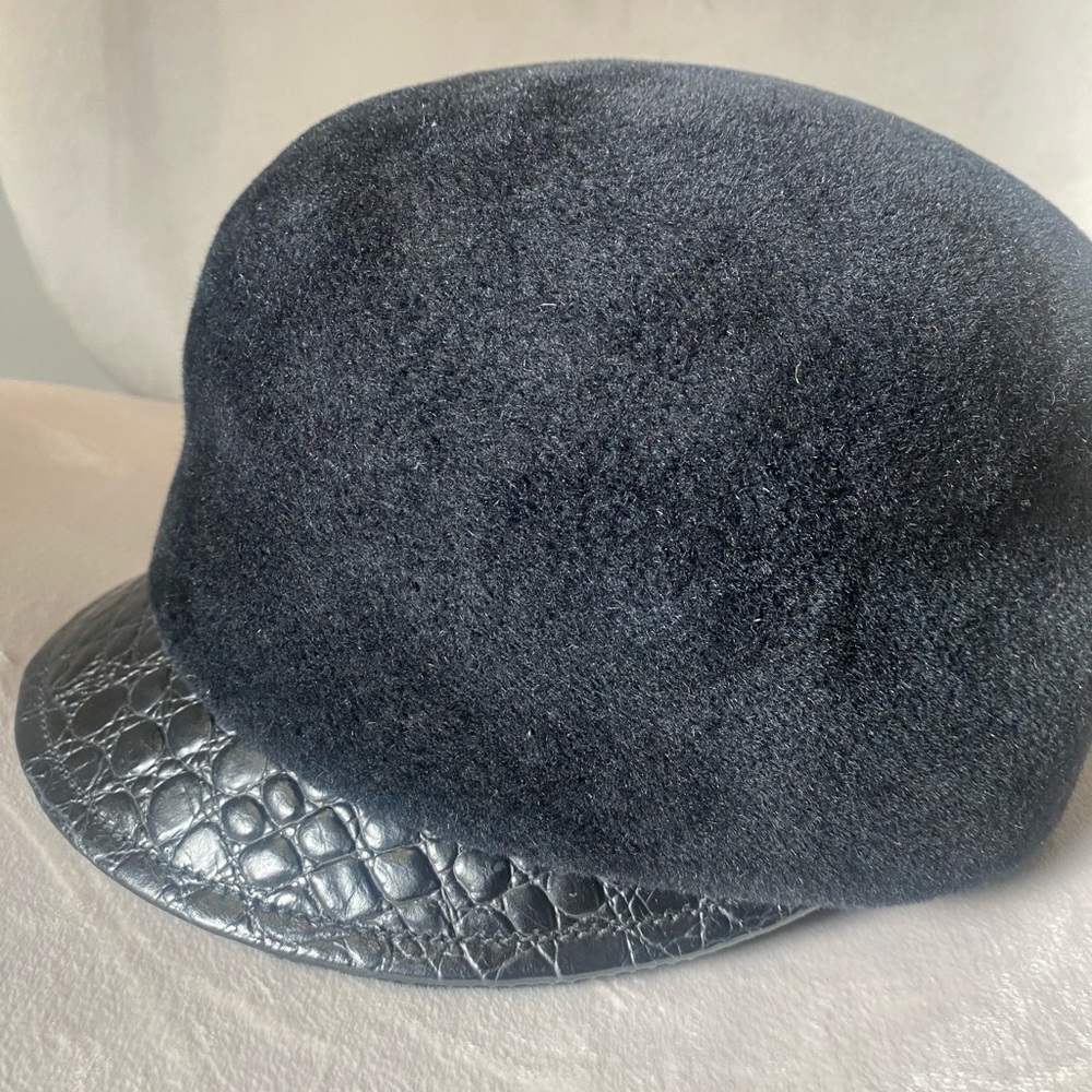 Eric Javitz Polo? Hat